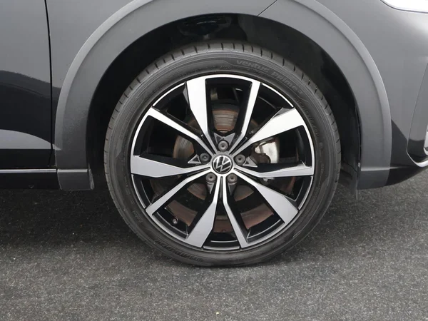 VOLKSWAGEN Taigo (2025) — foto 25 van 28