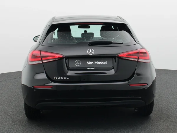 Mercedes-Benz A-Klasse (2023) — foto 19 van 23