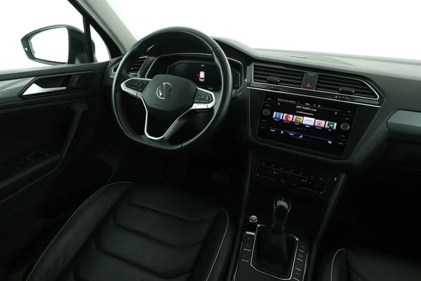 Volkswagen Tiguan (2021) — foto 4 van 16