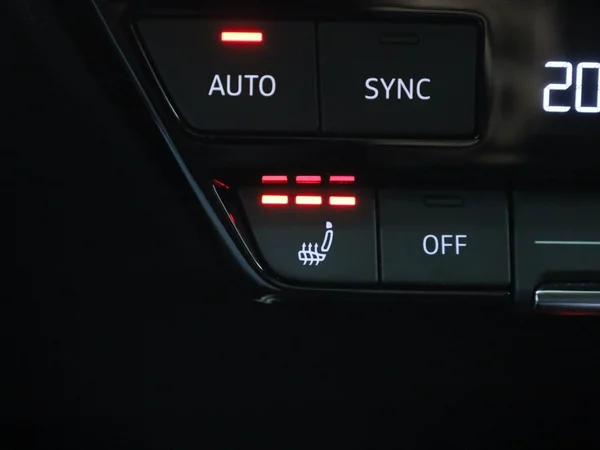 Audi Q4 e-tron (2021) — foto 19 van 48