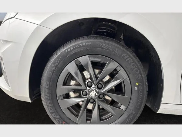 Skoda Fabia (2025) — foto 14 van 15