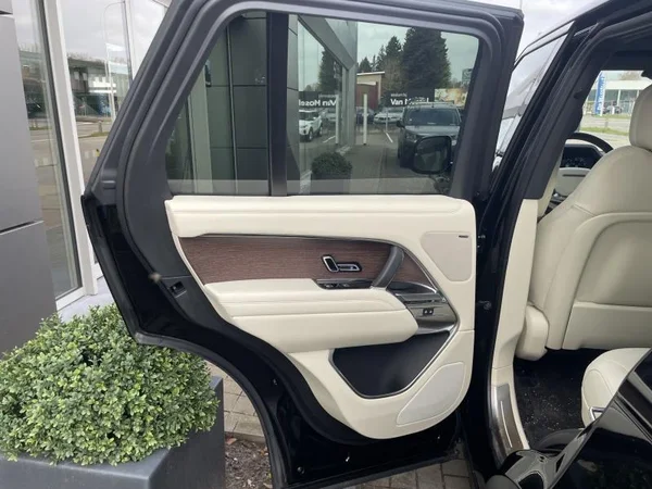 Land Rover Range Rover (2025) — foto 18 van 37
