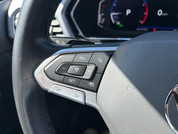 VOLKSWAGEN T-Cross (2022) — foto 17 van 31