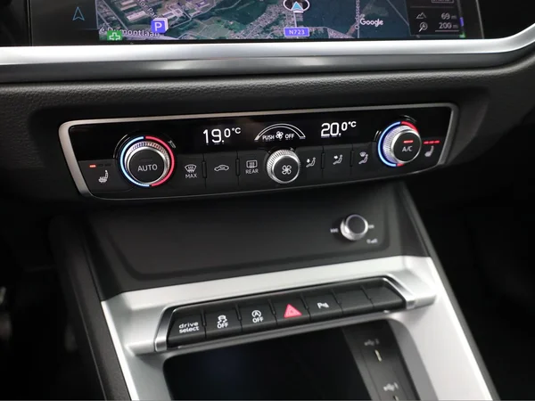 AUDI Q3 Sportback (2025) — foto 10 van 22