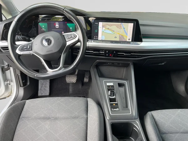 VOLKSWAGEN Golf VIII (2021) — foto 15 van 20