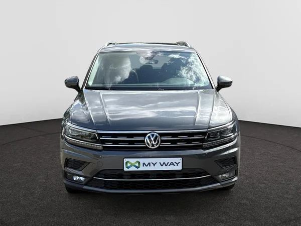 VOLKSWAGEN Tiguan (2019) — foto 21 van 22