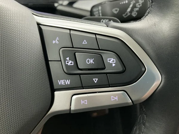 VOLKSWAGEN T-Cross (2024) — foto 13 van 36