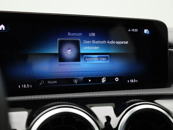 Mercedes-Benz CLA (2022) — foto 25 van 52