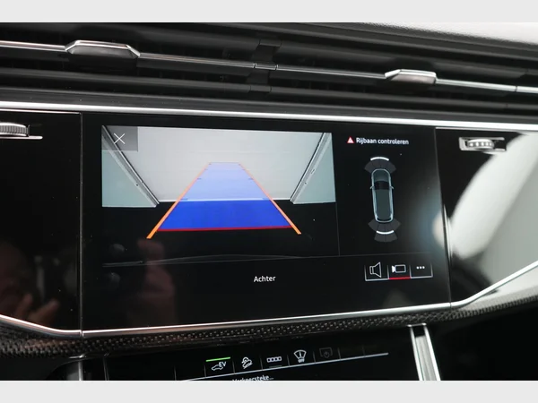 AUDI Q7 PHEV (2024) — foto 6 van 37