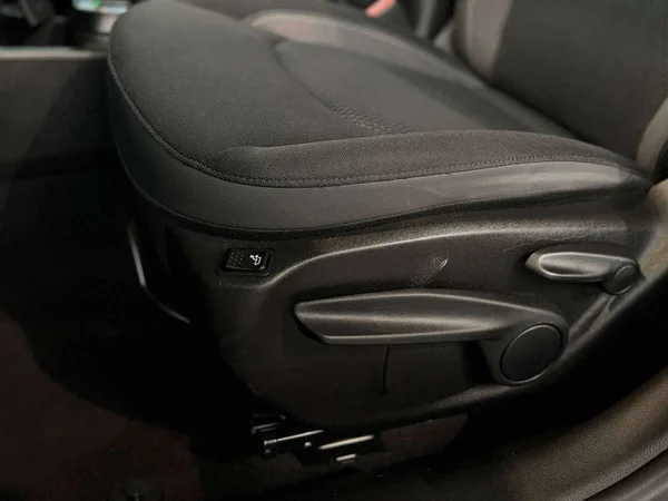 Jeep Renegade (2023) — foto 3 van 23
