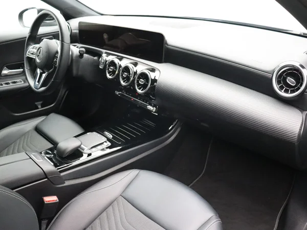 Mercedes-Benz A-Klasse (2023) — foto 13 van 23