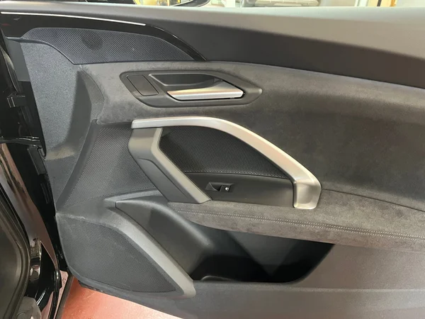 AUDI Q5 Sportback (2025) — foto 2 van 19
