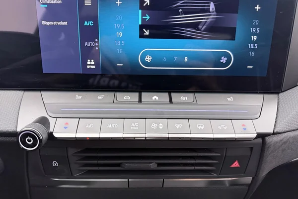 Opel Astra Sports Tourer (2025) — foto 4 van 22