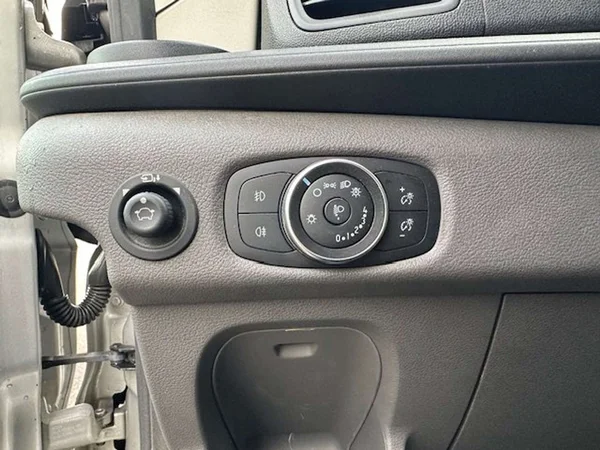 Ford Transit (2020) — foto 7 van 15