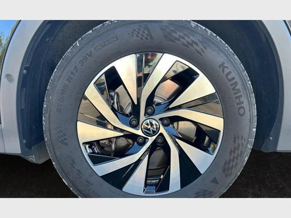 Volkswagen Tiguan (2025) — foto 25 van 31
