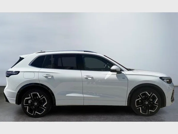 Volkswagen Tiguan (2024) — foto 25 van 26