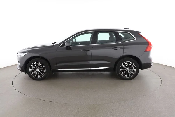 Volvo XC60 (2021) — foto 9 van 16