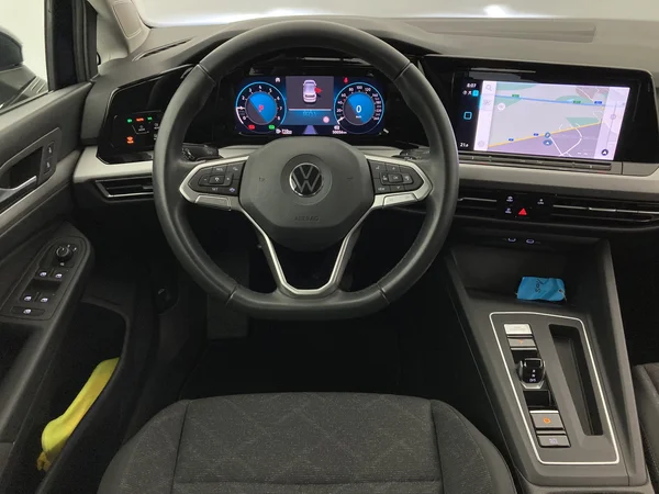 VOLKSWAGEN Golf VIII (2022) — foto 10 van 36