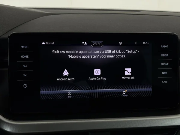 SKODA Kamiq (2022) — foto 13 van 27