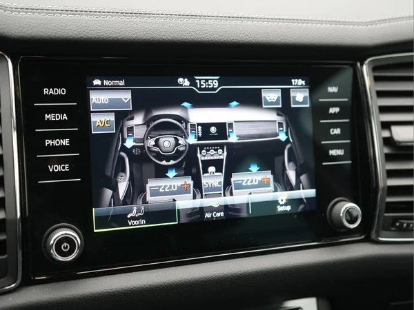 SKODA Kodiaq (2023) — foto 13 van 28