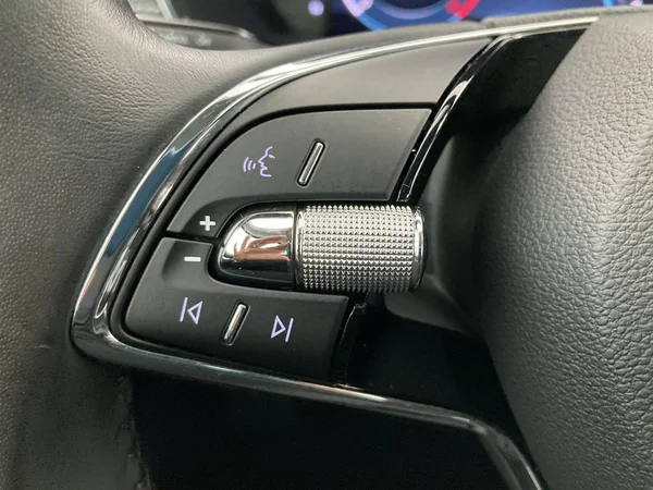 SKODA Octavia Combi (2021) — foto 35 van 36