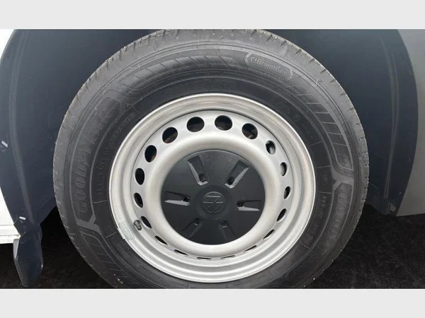 Volkswagen E-Transporter T7 32 Fou Swb (2026) — foto 10 van 18