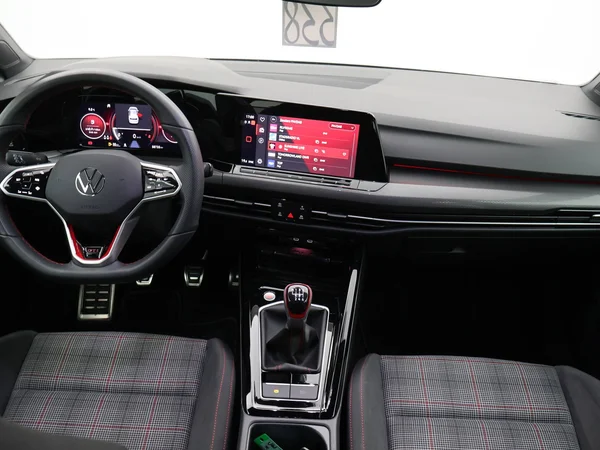 VOLKSWAGEN Golf VIII GTI (2024) — foto 8 van 30