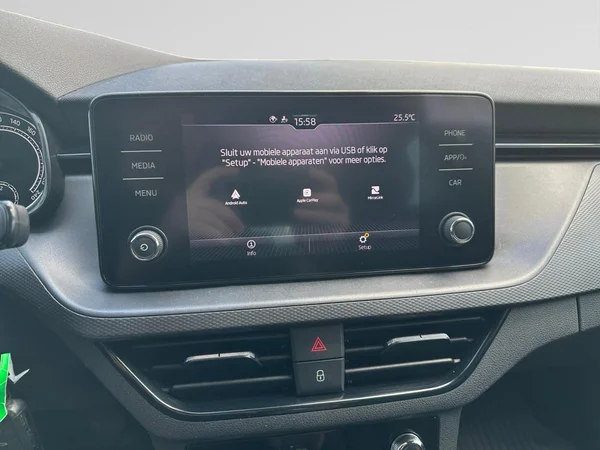 SKODA Kamiq (2021) — foto 3 van 15