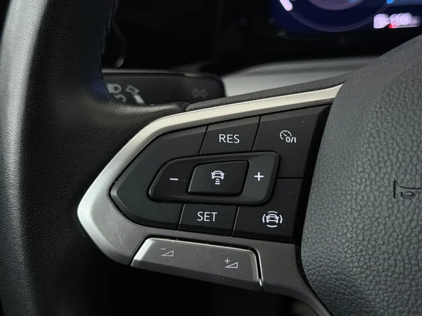 VOLKSWAGEN Golf Variant (2022) — foto 9 van 28
