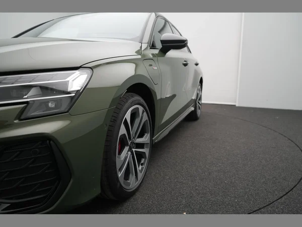 AUDI A3 Sportback PHEV (2025) — foto 34 van 35
