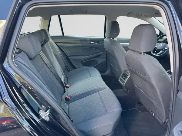 VOLKSWAGEN Golf VIII SW (2023) — foto 10 van 24