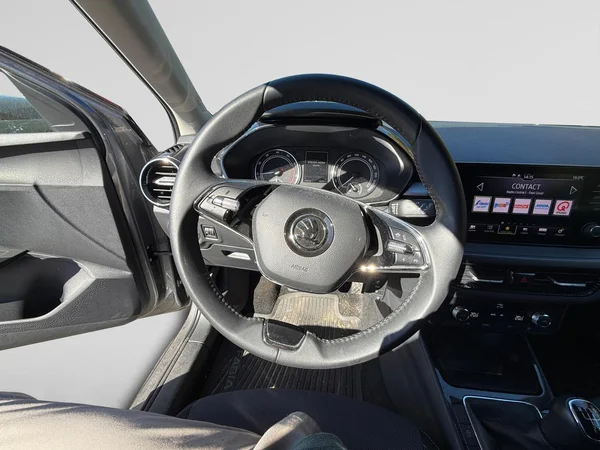 SKODA Fabia (2024) — foto 4 van 24