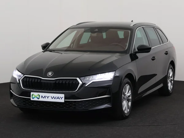 SKODA Octavia Combi (2024) — foto 1 van 19