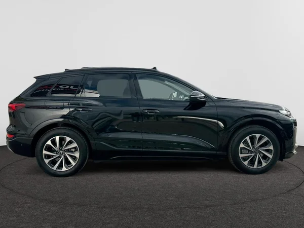 AUDI Q6 e-tron (2025) — foto 21 van 24