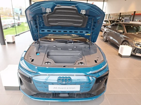 AUDI A6 Avant e-tron (2025) — foto 21 van 24