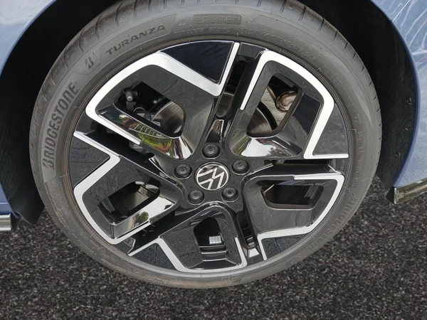 VOLKSWAGEN Golf VIII (2026) — foto 14 van 14