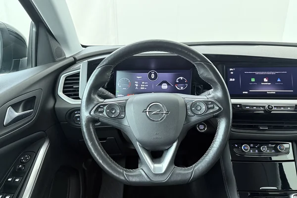 Opel Grandland (2022) — foto 2 van 21
