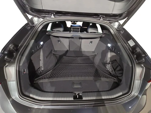 AUDI A6 Avant e-tron (2025) — foto 9 van 25
