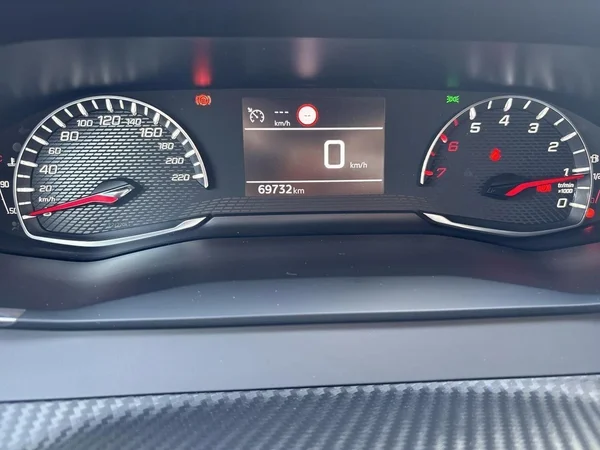 Peugeot 2008 (2022) — foto 3 van 19
