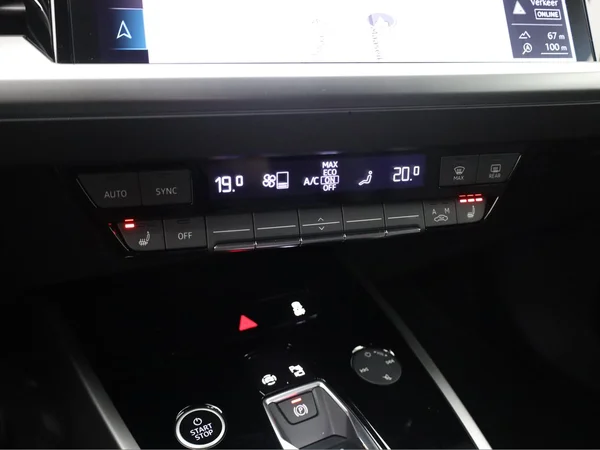 AUDI Q4 e-tron (2025) — foto 10 van 21