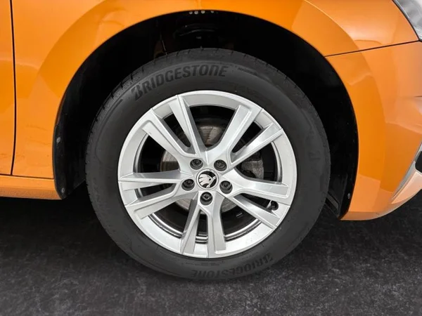SKODA Fabia (2023) — foto 17 van 17