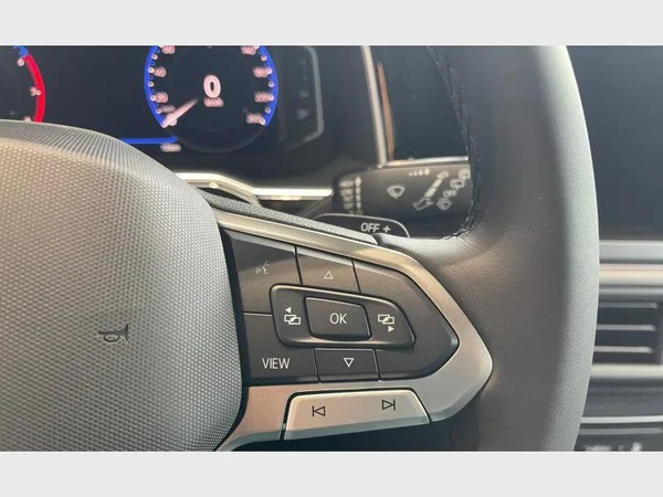 VOLKSWAGEN Taigo (2026) — foto 2 van 18