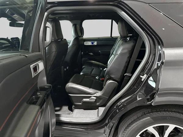 Ford Explorer (2024) — foto 6 van 18