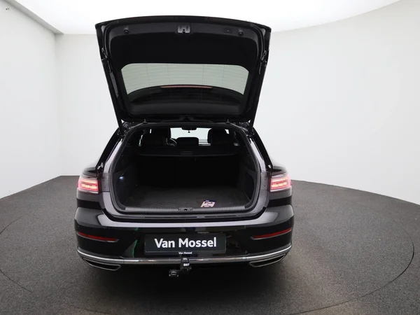 Volkswagen Arteon (2022) — foto 3 van 49