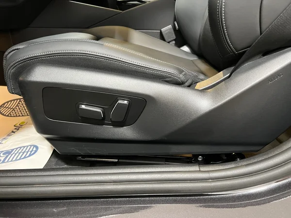 BMW i5 (2024) — foto 9 van 29
