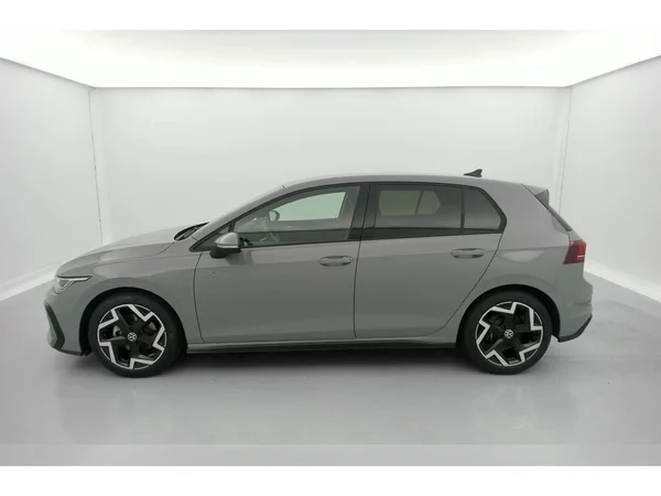 VOLKSWAGEN Golf VIII (2025) — foto 21 van 36