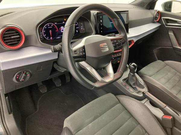SEAT Ibiza 5P/D (2023) — foto 33 van 36