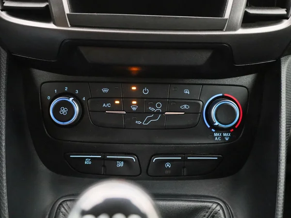 Ford Transit Connect (2022) — foto 5 van 31