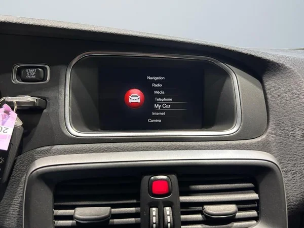 VOLVO V40 (2019) — foto 7 van 31
