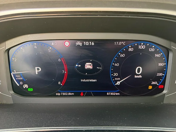 VOLKSWAGEN T-Roc (2023) — foto 6 van 24